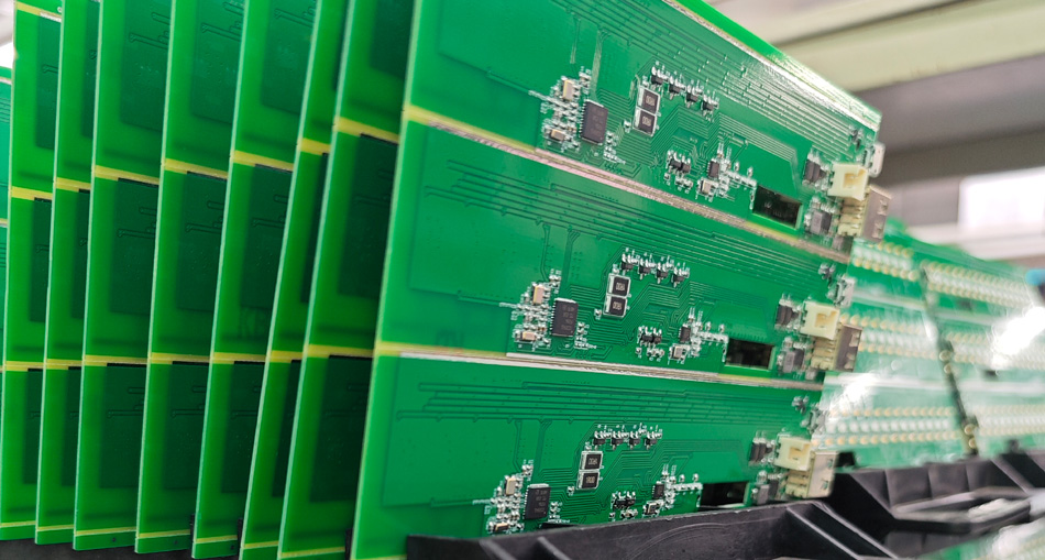 Жедел әрекет: PCBA зауыттары қалай жедел тапсырыс беру циклін қысқарта алады?