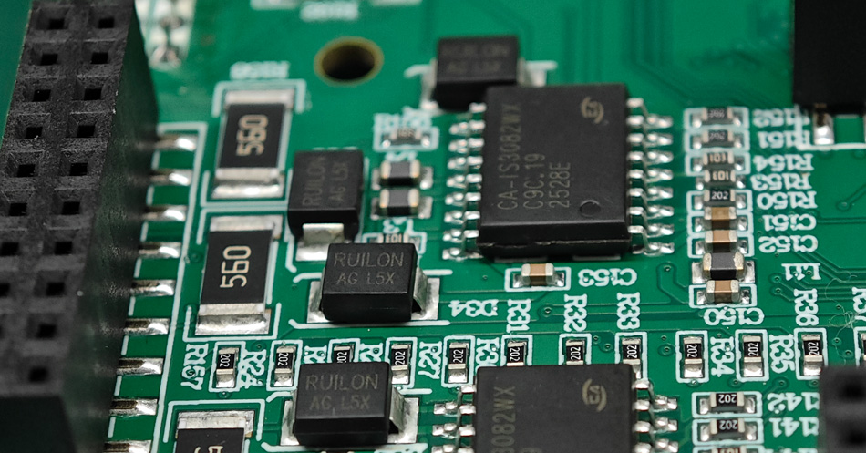 Тұтынушының қажеттіліктеріне тез жауап беру: PCBA фабрикасының техникалық қолдау тобы қалай жұмыс істейді?